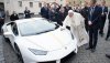 Papst-Franziskus-mit-seinem-Lamborghini-1024x576-657827fbcaeb02c7.jpg